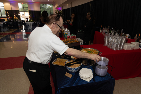 25 Gala-018